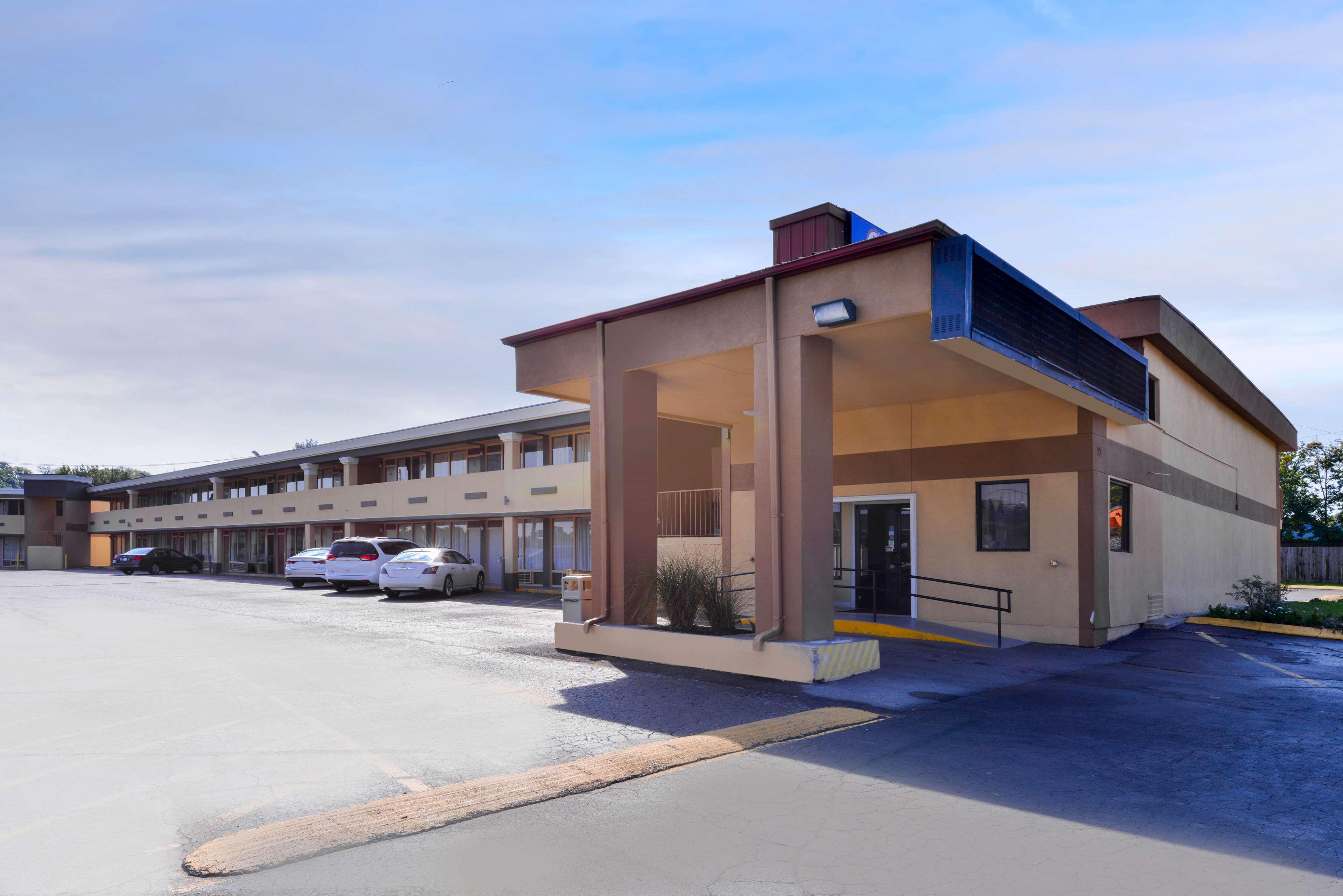 Americas Best Value Inn-Nashville/Airport South Buitenkant foto