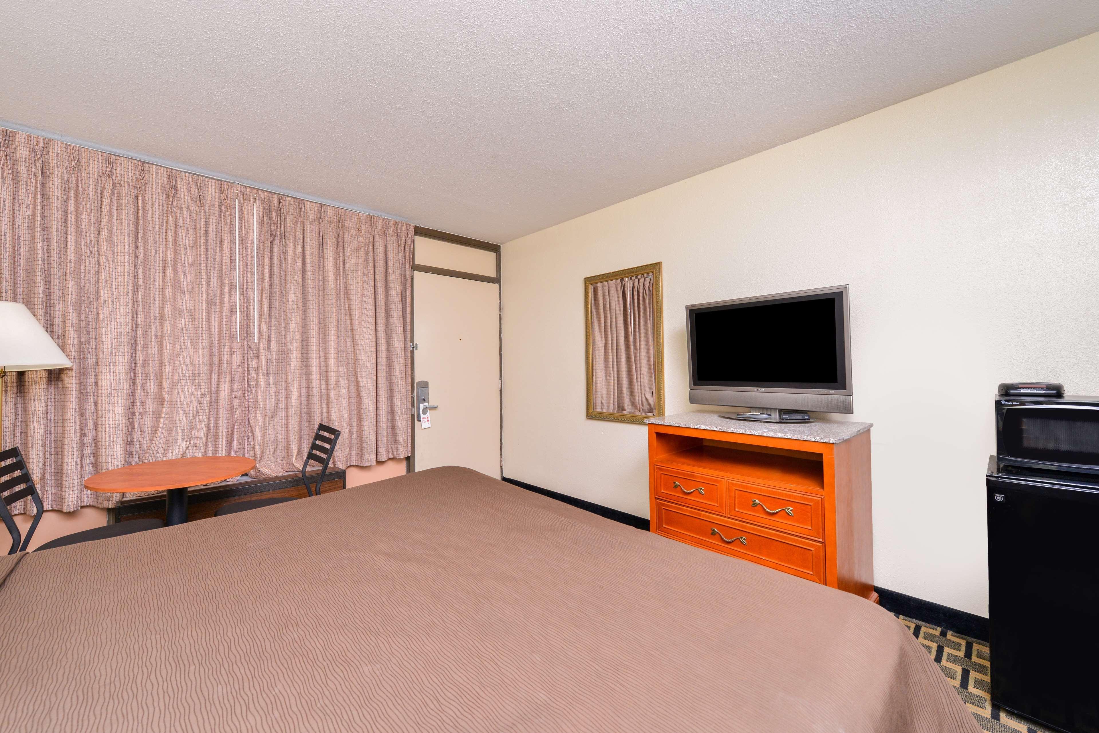 Americas Best Value Inn-Nashville/Airport South Buitenkant foto
